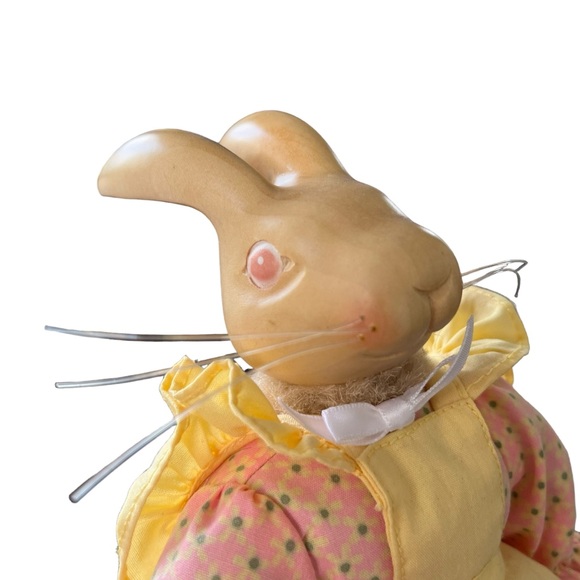 Raikes Originals THE HOPKINS Wood Carved Rabbit Couple w/ Fenced Stand Figures - Picture 8 of 13